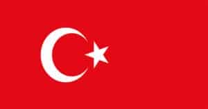Türkische Flagge mit rotem Hintergrund, weißem Halbmond und Stern symbolisiert nationale Identität.